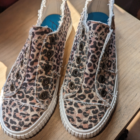 Blowfish Malibu leopard print slip on sneakers - Picture 4 of 5